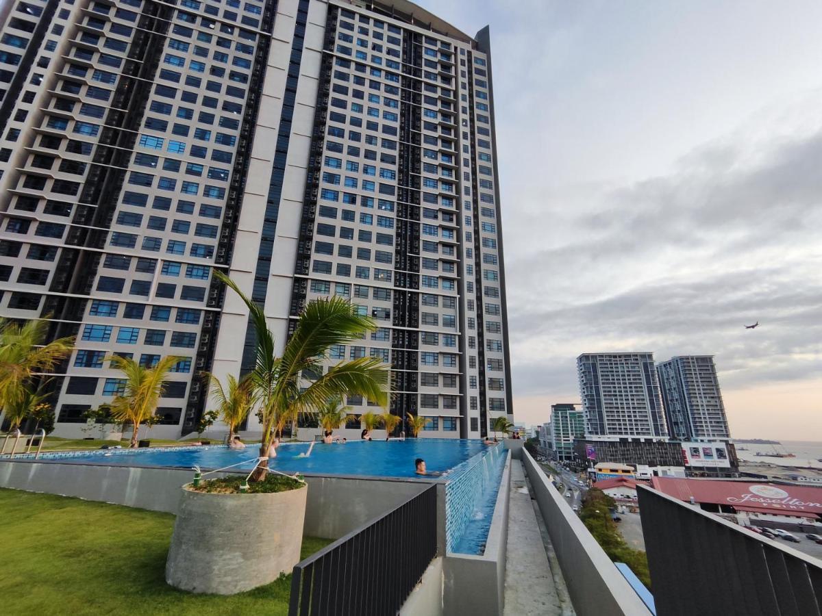 Jesselton Quay Suites Kota Kinabalu Exterior foto
